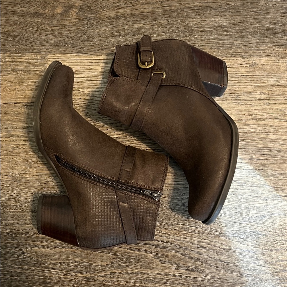 The North Face Rylen Baretraps Heeled Ankle Boots with Side Zipper Size 7